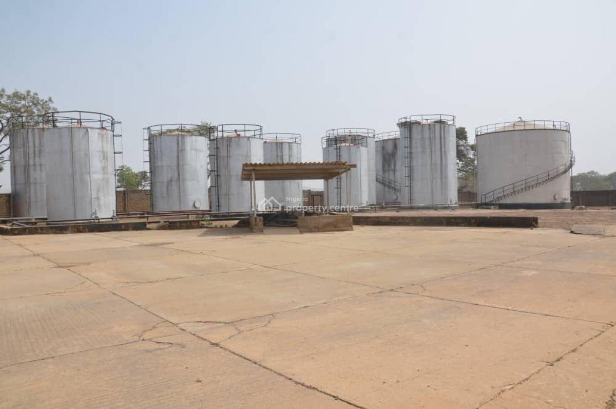 Tank Farm Close to The Refinery, Nnpc Refinery, Chikun, Kaduna, Tank Farm for Sale