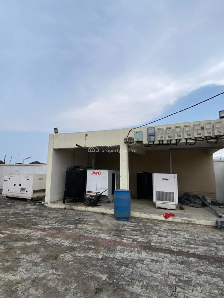 Serviced 3 Bedroom Apartment Upstairs, Sangotedo Ajah Lagos, Sangotedo, Ajah, Lagos, Flat / Apartment for Rent