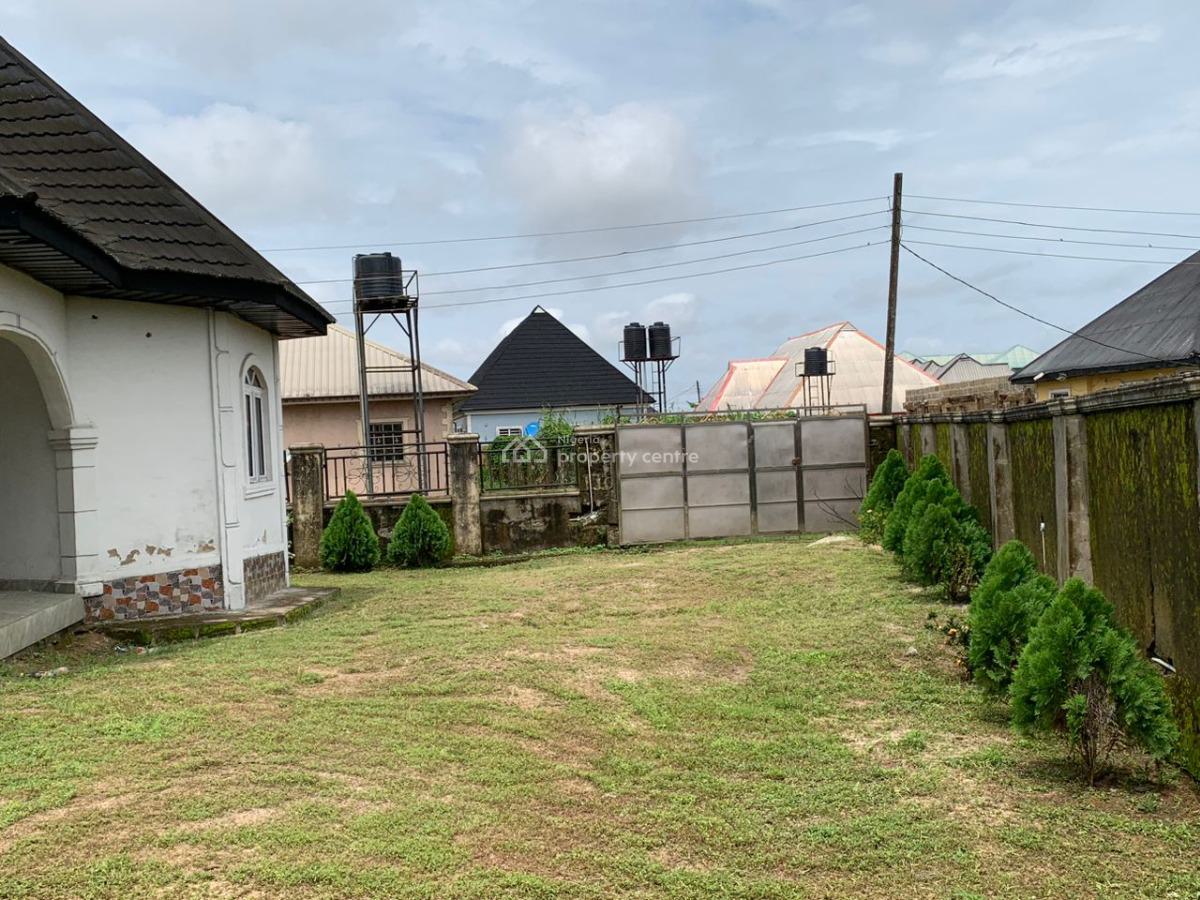 5 Bedroom Bungalow, Off Amukpe Road, Sapele, Delta, Detached Bungalow for Sale