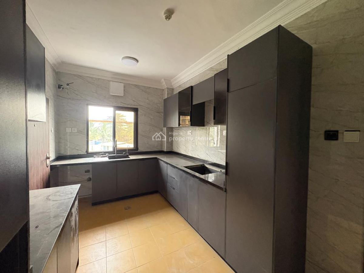 3 Bedroom Apartment with Pool and Elevator, Lekki Phase 1, Lekki, Lagos, Flat / Apartment for Rent