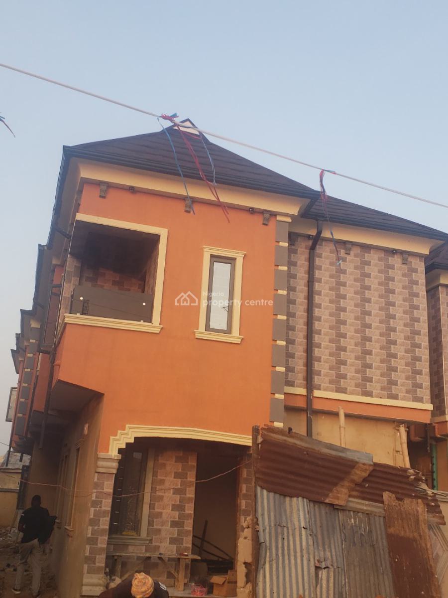 Nice Standard a Self Contain, Off Odunsi, Gbagada Phase 2, Gbagada, Lagos, Self Contain (single Rooms) for Rent