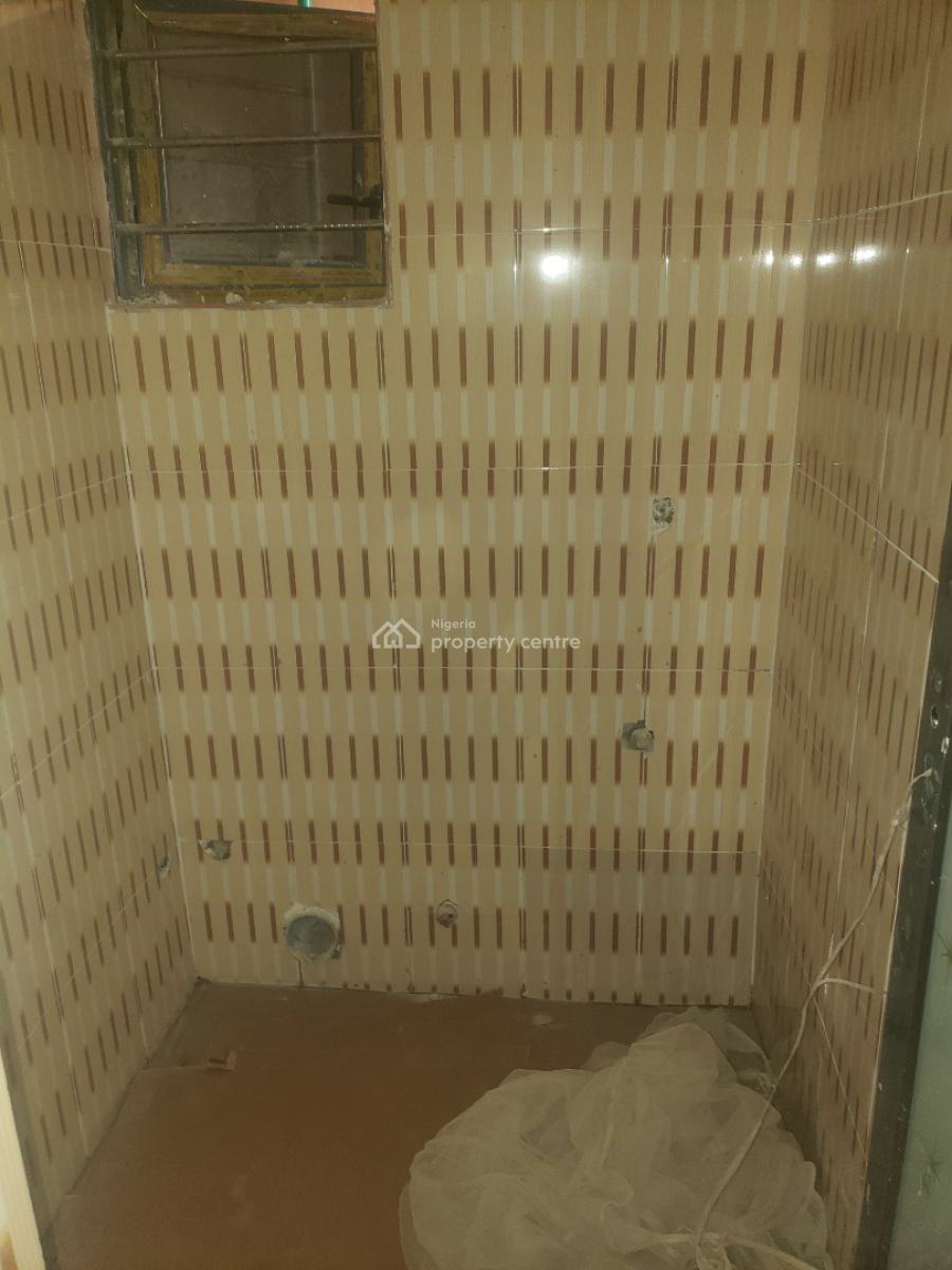 Nice Standard a Self Contain, Off Odunsi, Gbagada Phase 2, Gbagada, Lagos, Self Contain (single Rooms) for Rent
