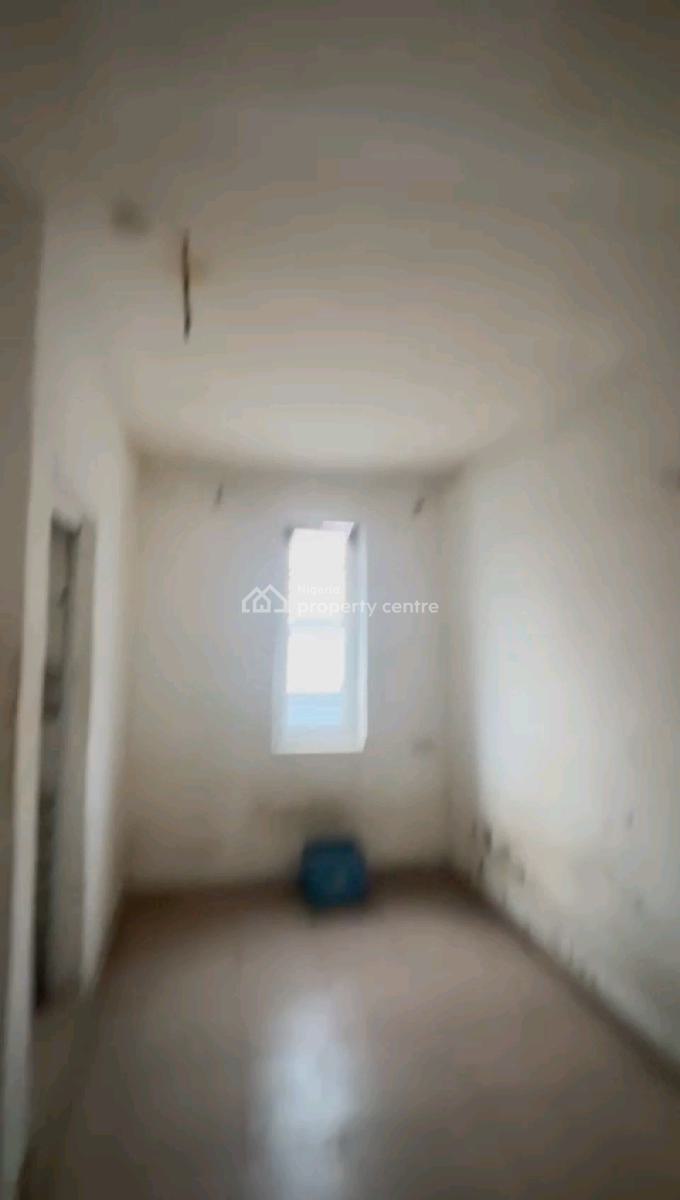 an Up Floor 2-bedroom Flat at Ilaje Bariga .., Ilaje, Bariga, Shomolu, Lagos, Flat / Apartment for Rent