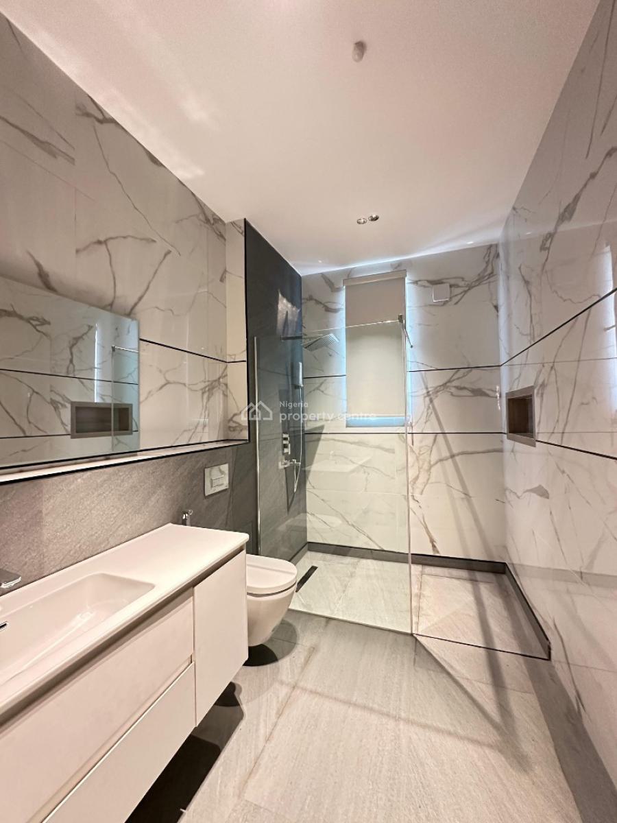 Well Built 3 Bedroom Apartment: in a Prestigious Location, Ikoyi, Lagos, Flat / Apartment for Sale