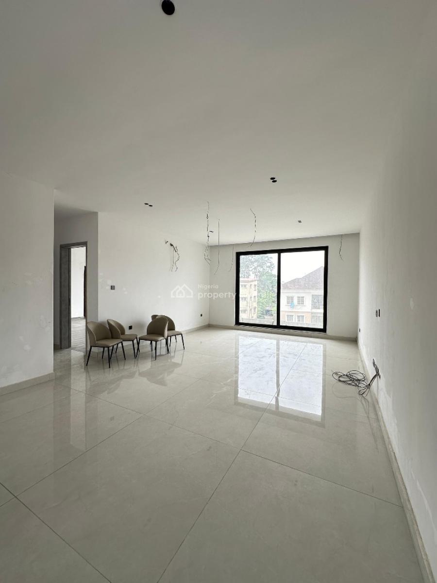 Well Built 3 Bedroom Apartment: in a Prestigious Location, Ikoyi, Lagos, Flat / Apartment for Sale
