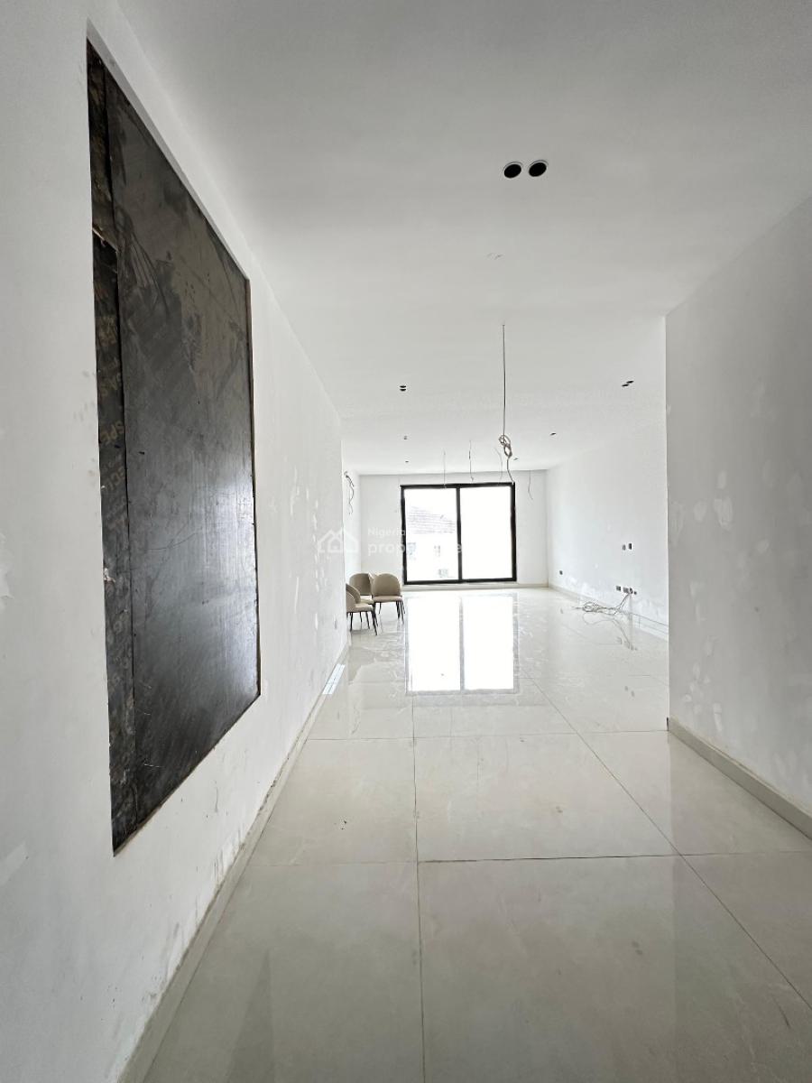 Well Built 3 Bedroom Apartment: in a Prestigious Location, Ikoyi, Lagos, Flat / Apartment for Sale