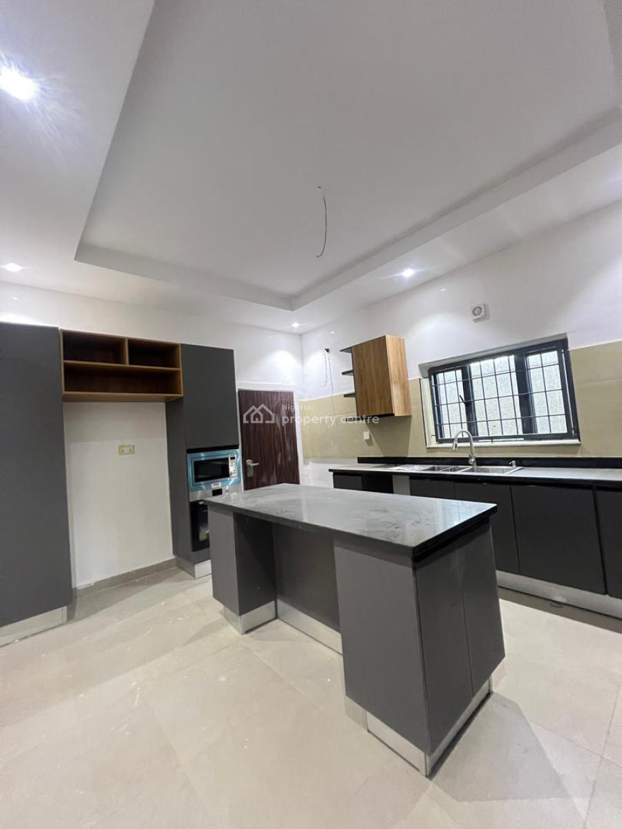 5 Bedroom Terrace Duplex, Guzape District, Abuja, Terraced Duplex for Rent