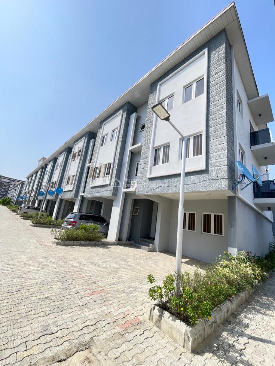 Beautifully Built 4 Bedroom Apartment, Lekki, Lagos, Flat / Apartment for Sale