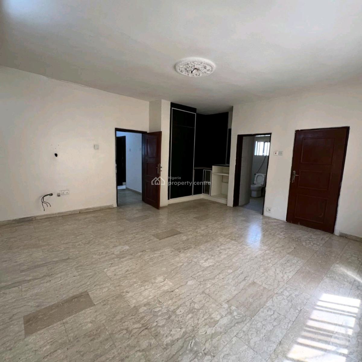 Well Spacious Renovated 3 Bedrooms Flat, Maitama District, Abuja, House for Rent