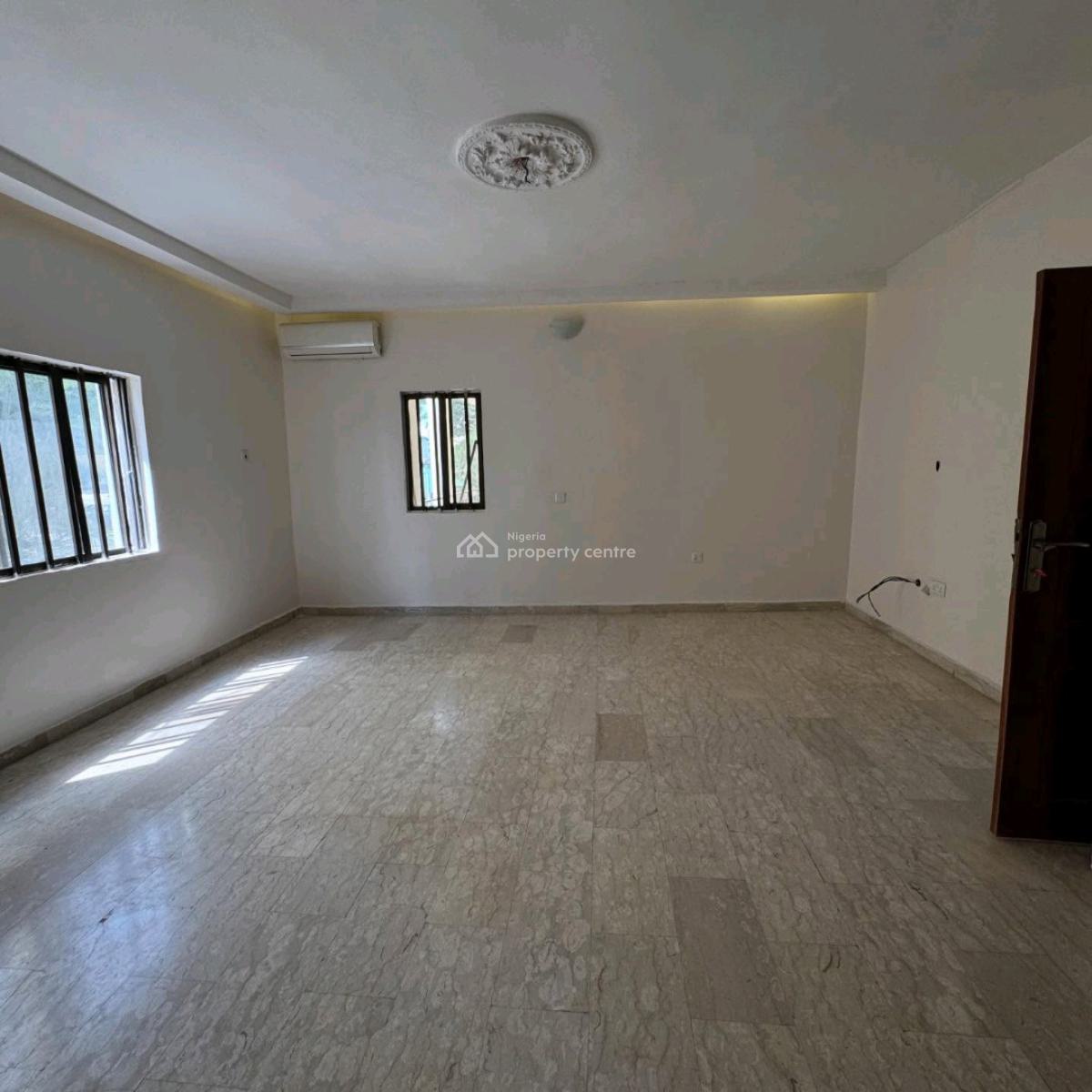 Well Spacious Renovated 3 Bedrooms Flat, Maitama District, Abuja, House for Rent