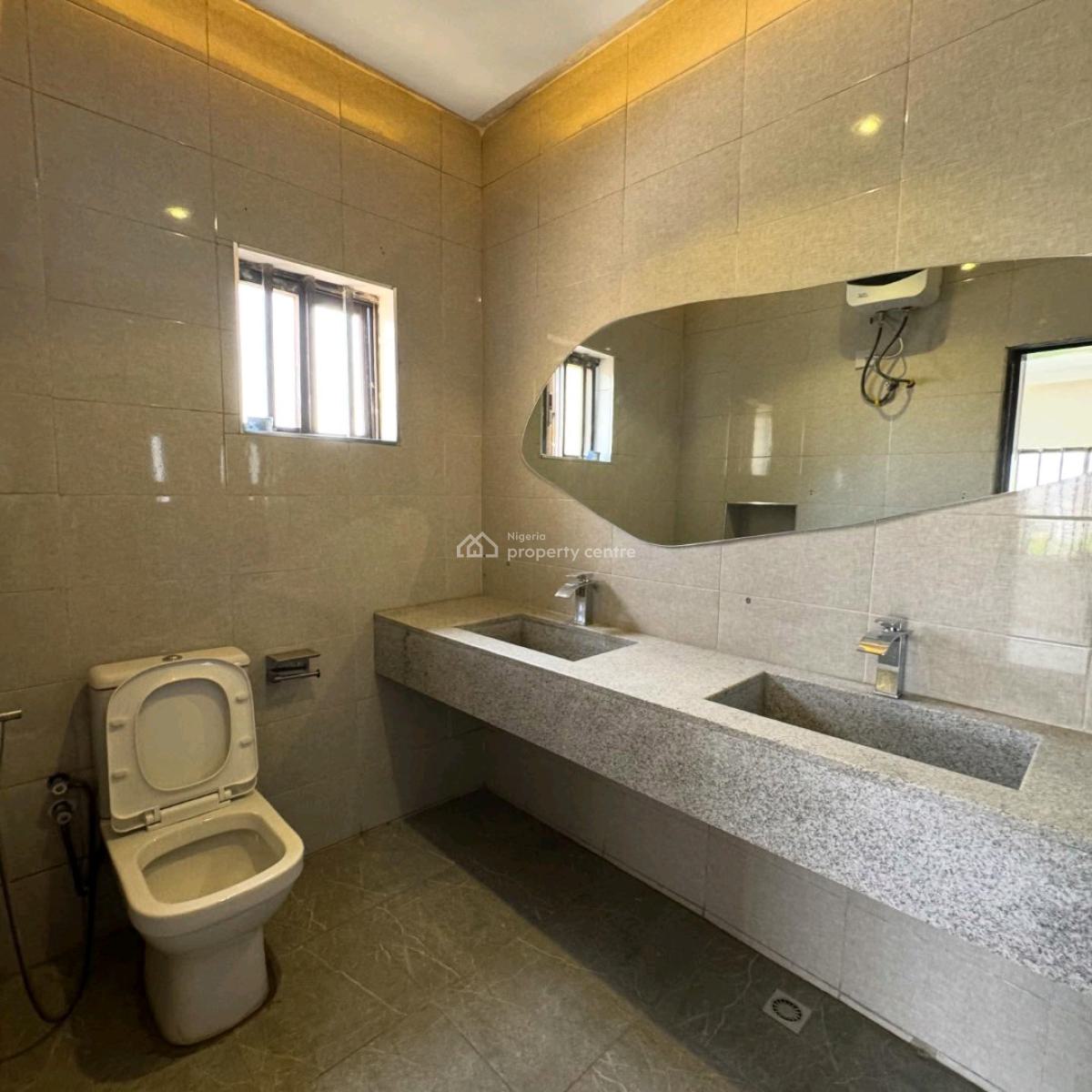 Well Spacious Renovated 3 Bedrooms Flat, Maitama District, Abuja, House for Rent