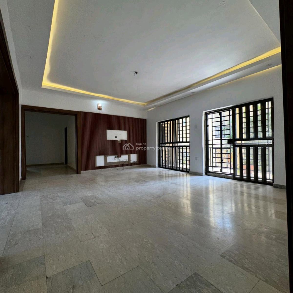 Well Spacious Renovated 3 Bedrooms Flat, Maitama District, Abuja, House for Rent
