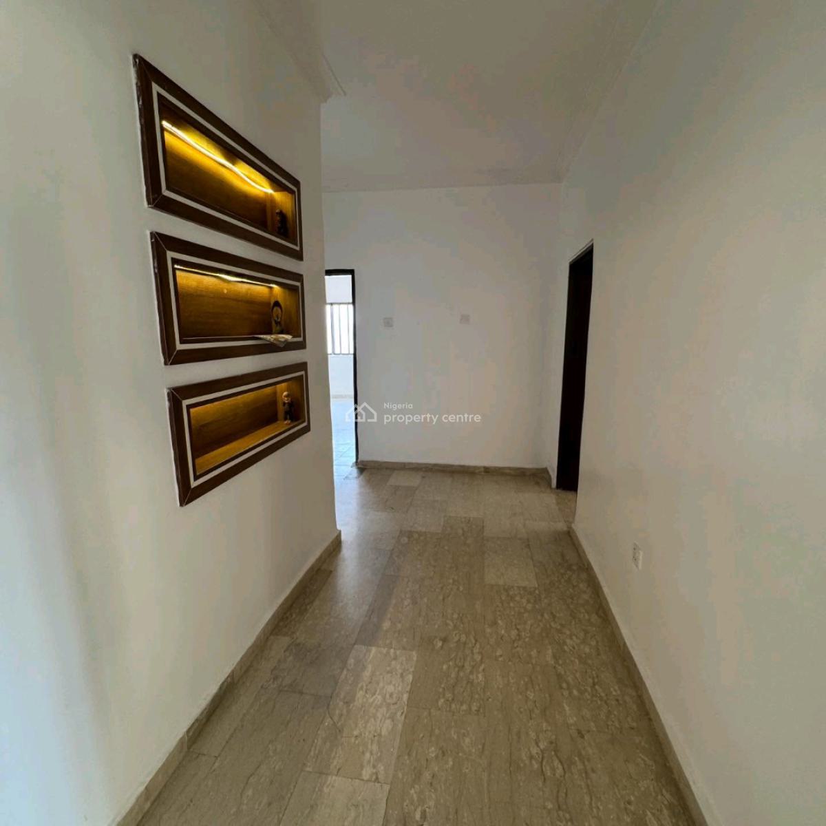 Well Spacious Renovated 3 Bedrooms Flat, Maitama District, Abuja, House for Rent