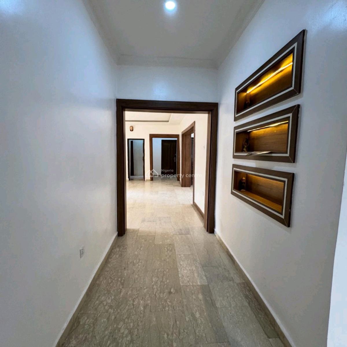 Well Spacious Renovated 3 Bedrooms Flat, Maitama District, Abuja, House for Rent