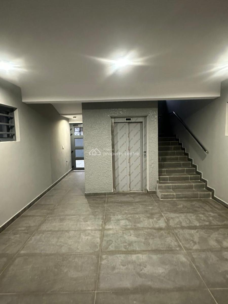 Luxury 3  Bedroom Apartment with Bq, Off Admiralty Way, Lekki Phase 1, Lekki, Lagos, Flat / Apartment for Sale