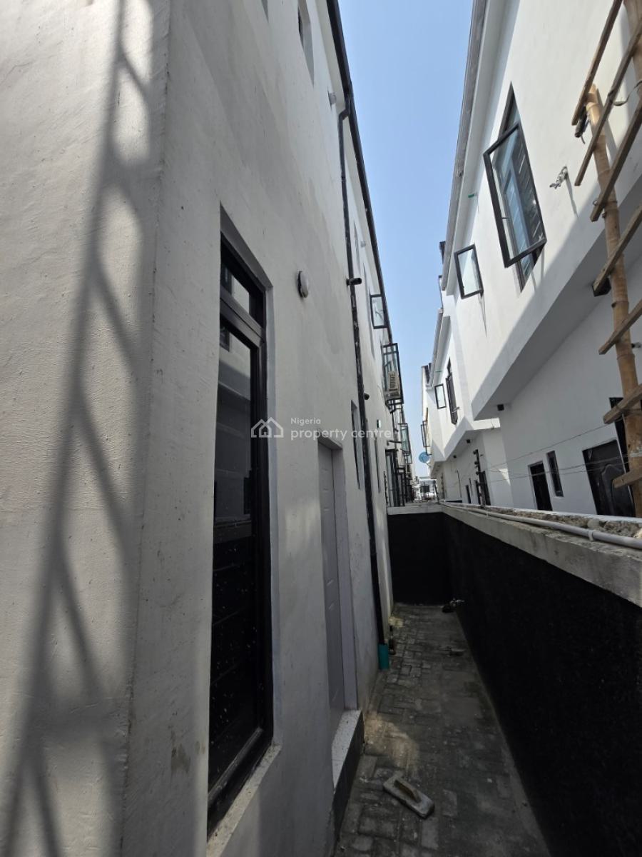 Cornerpiece Spacious 4 Bedroom Terrace Duplex with Bq, Ikota, Lekki, Lagos, Terraced Duplex for Sale