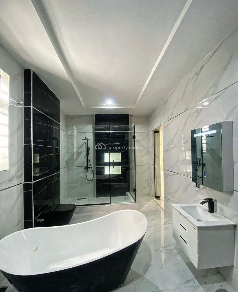 5 Bedroom Spacious Fully Detached Duplex with a Room Bq, Ologolo, Lekki, Lagos, Detached Duplex for Sale