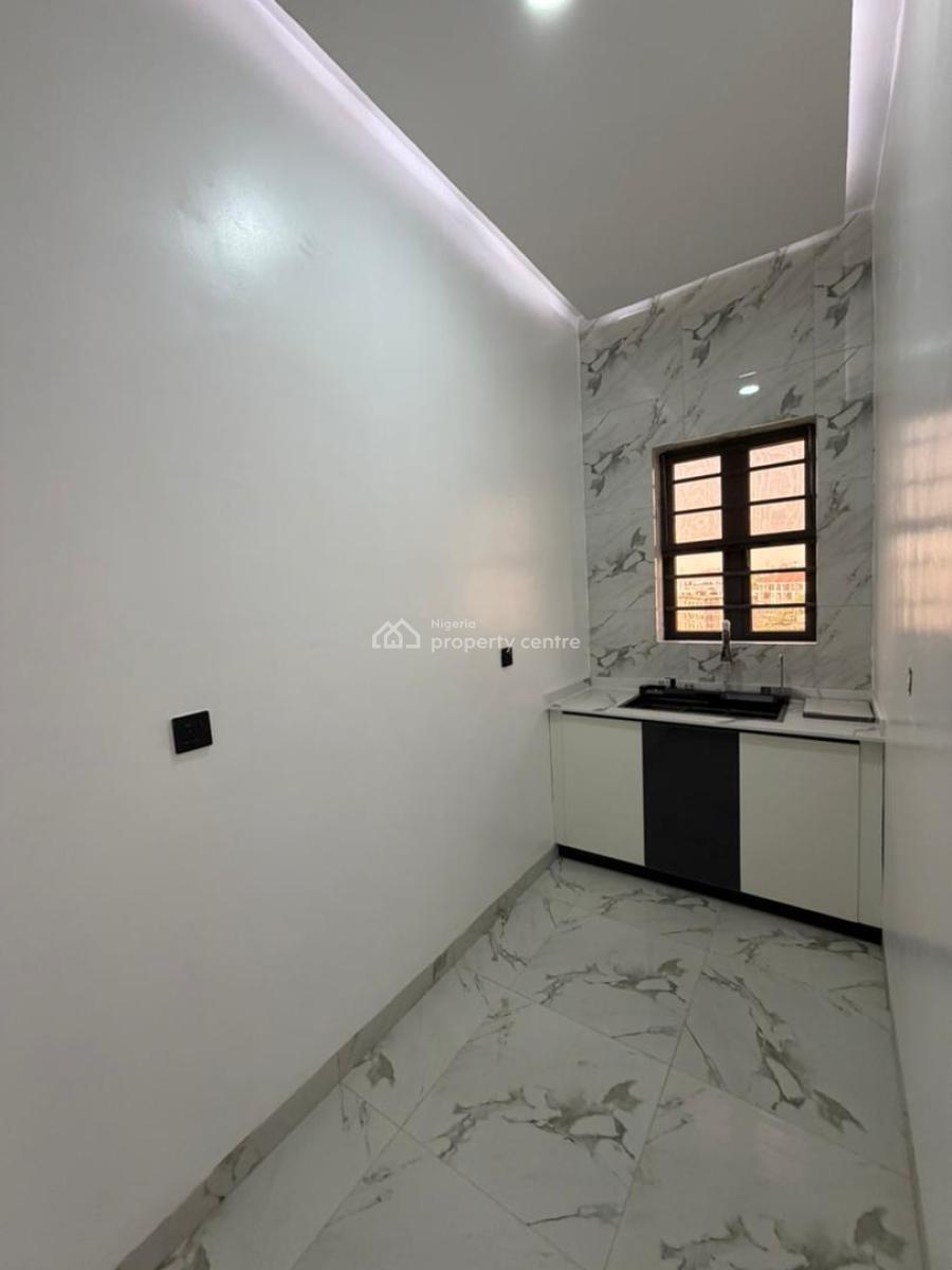 6 Bedroom Duplex (3 Units in The Compound) Single Buyer Needed, Guzape District, Abuja, Detached Duplex for Sale