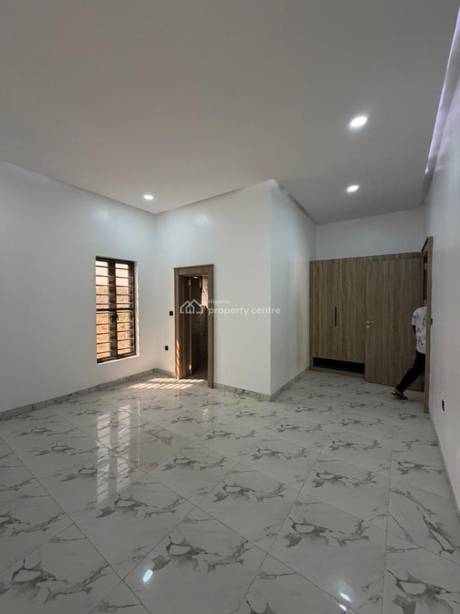 6 Bedroom Duplex (3 Units in The Compound) Single Buyer Needed, Guzape District, Abuja, Detached Duplex for Sale