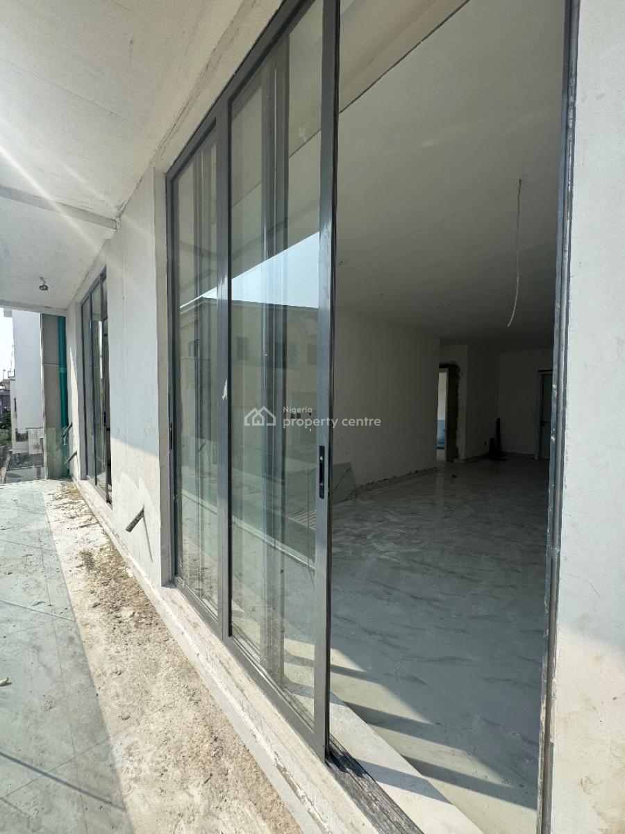 Spacious Two (2) Bedroom Apartment, Lekki Phase 1, Lekki, Lagos, Flat / Apartment for Sale