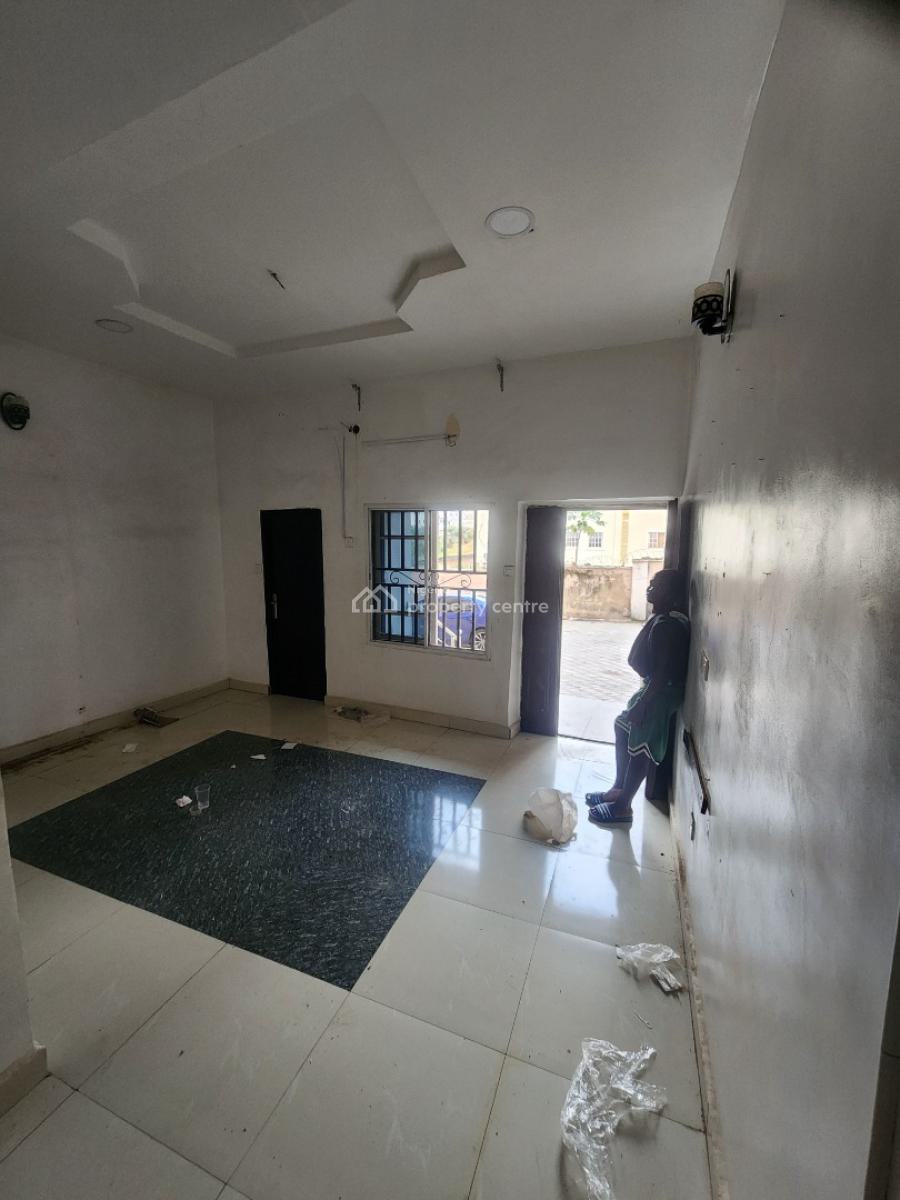 Luxury Two Bedroom Block of Flat, News Engineering Dawaki, Dawaki, Gwarinpa, Abuja, Flat / Apartment for Rent