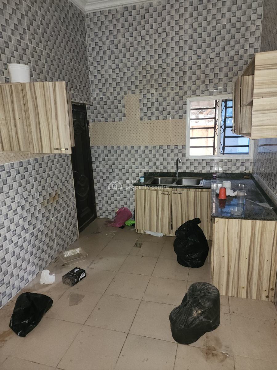 Luxury Two Bedroom Block of Flat, News Engineering Dawaki, Dawaki, Gwarinpa, Abuja, Flat / Apartment for Rent