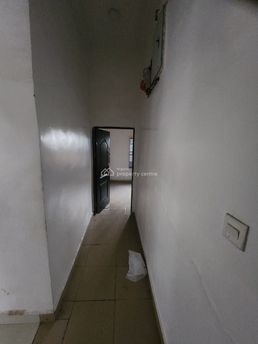 Luxury Two Bedroom Block of Flat, News Engineering Dawaki, Dawaki, Gwarinpa, Abuja, Flat / Apartment for Rent