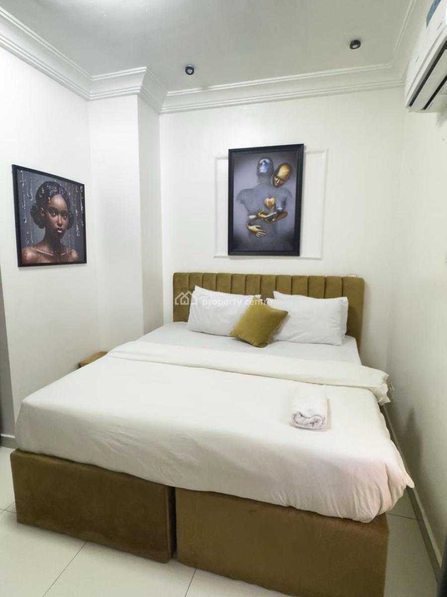 Luxury 2 Bedroom with Ps5 and Snooker, Admiralty Way, Lekki Phase 1, Lekki, Lagos, Flat / Apartment Short Let