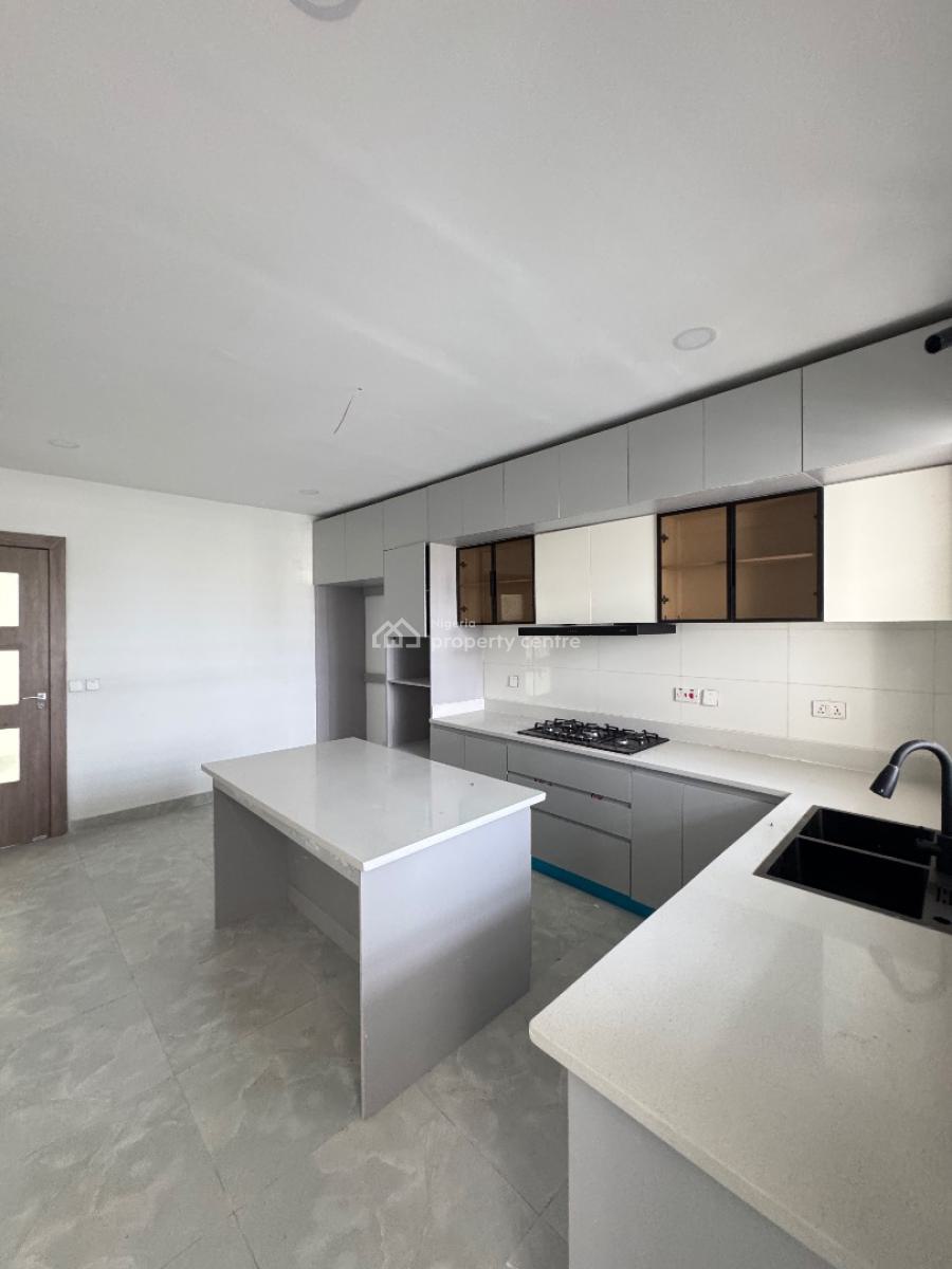 Spacious Two (2) Bedroom Apartment with Bq, Lekki, Lagos, Flat / Apartment for Sale