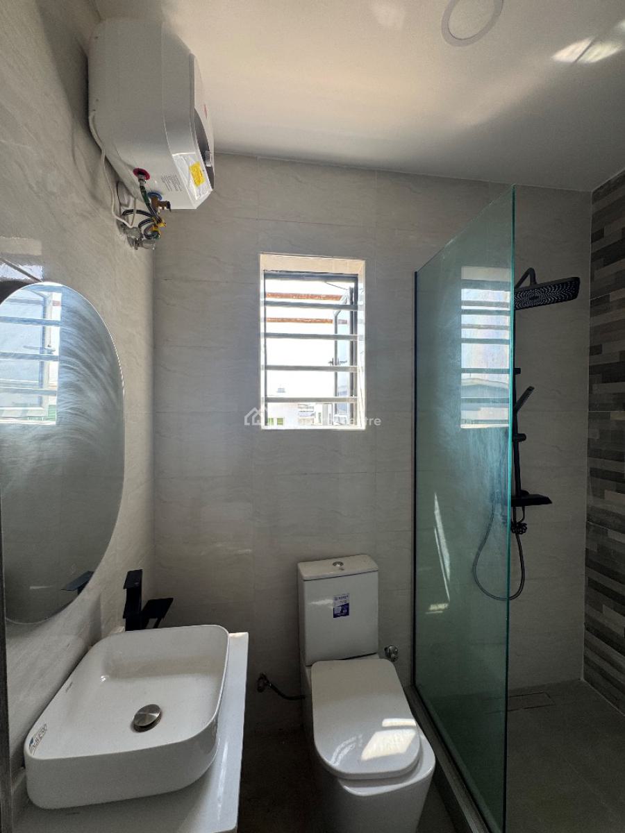 Spacious Two (2) Bedroom Apartment with Bq, Lekki, Lagos, Flat / Apartment for Sale