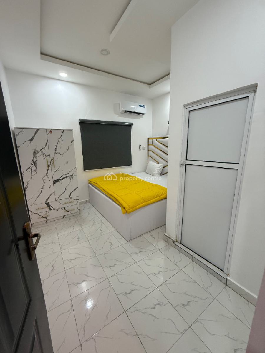 2 Bedroom Flat, 9 Peter Oki Street, Off Samuel Street. Ogudu., Ogudu, Lagos, Flat / Apartment Short Let