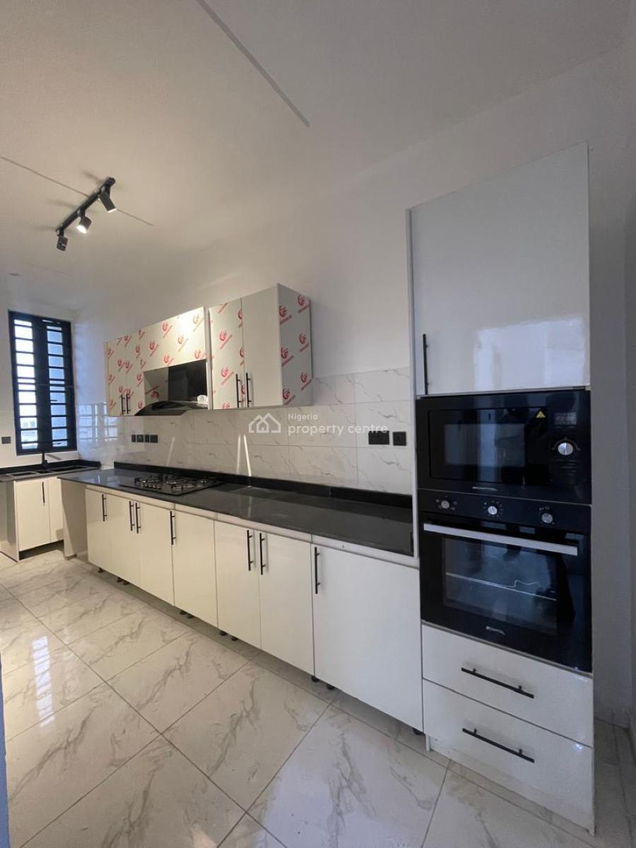 Beautifully Built 2 Bedroom Apartment, Ologolo, Lekki, Lagos, Flat / Apartment for Sale