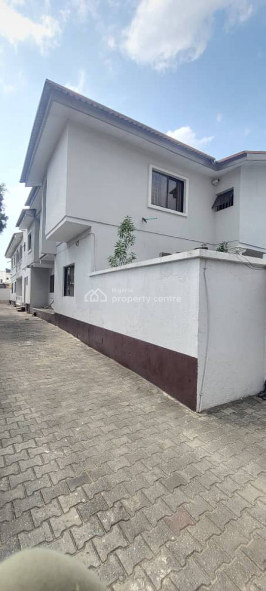 Sharp and Spacious 3 Bedroom Apartment, Thomas Estate, Ajah, Lagos, Flat / Apartment for Rent