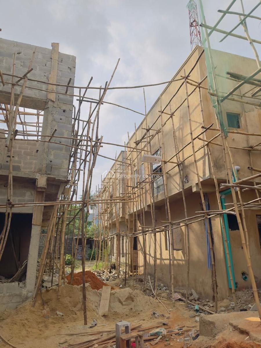 Beautiful Affordable Long Lease Apartment, Obanikoro, Shomolu, Lagos, Block of Flats for Sale