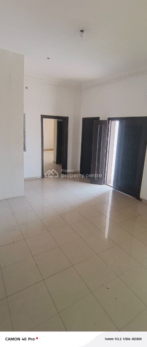 Single Room Shared Apartment, Ikota Gra, Ikota, Lekki, Lagos, Self Contain (single Rooms) for Rent