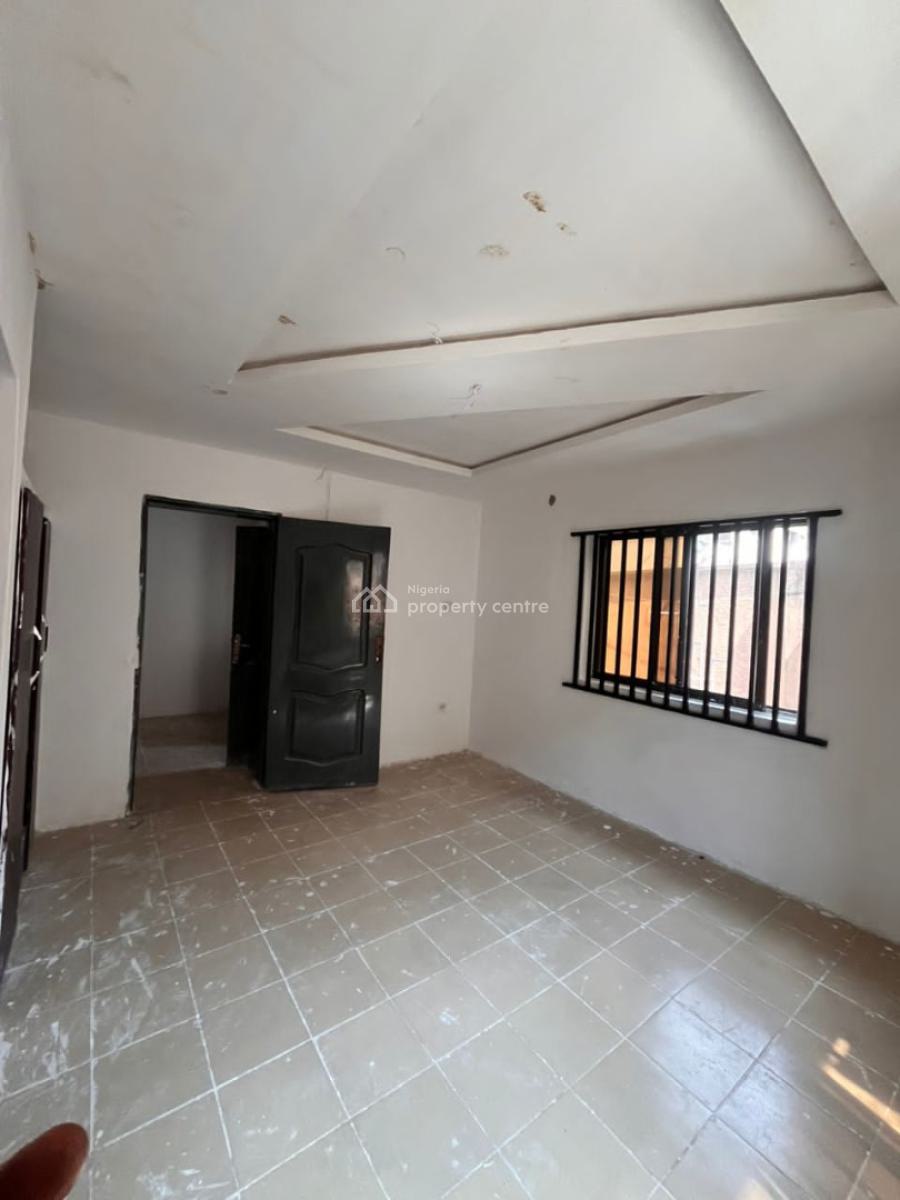 Spacious Room and Parlour Self Contained Apartment, Thomas  Estate, Ajah, Lagos, Mini Flat (room and Parlour) for Rent