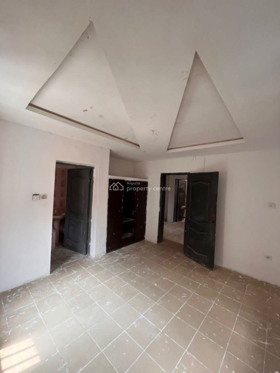 Spacious Room and Parlour Self Contained Apartment, Thomas  Estate, Ajah, Lagos, Mini Flat (room and Parlour) for Rent