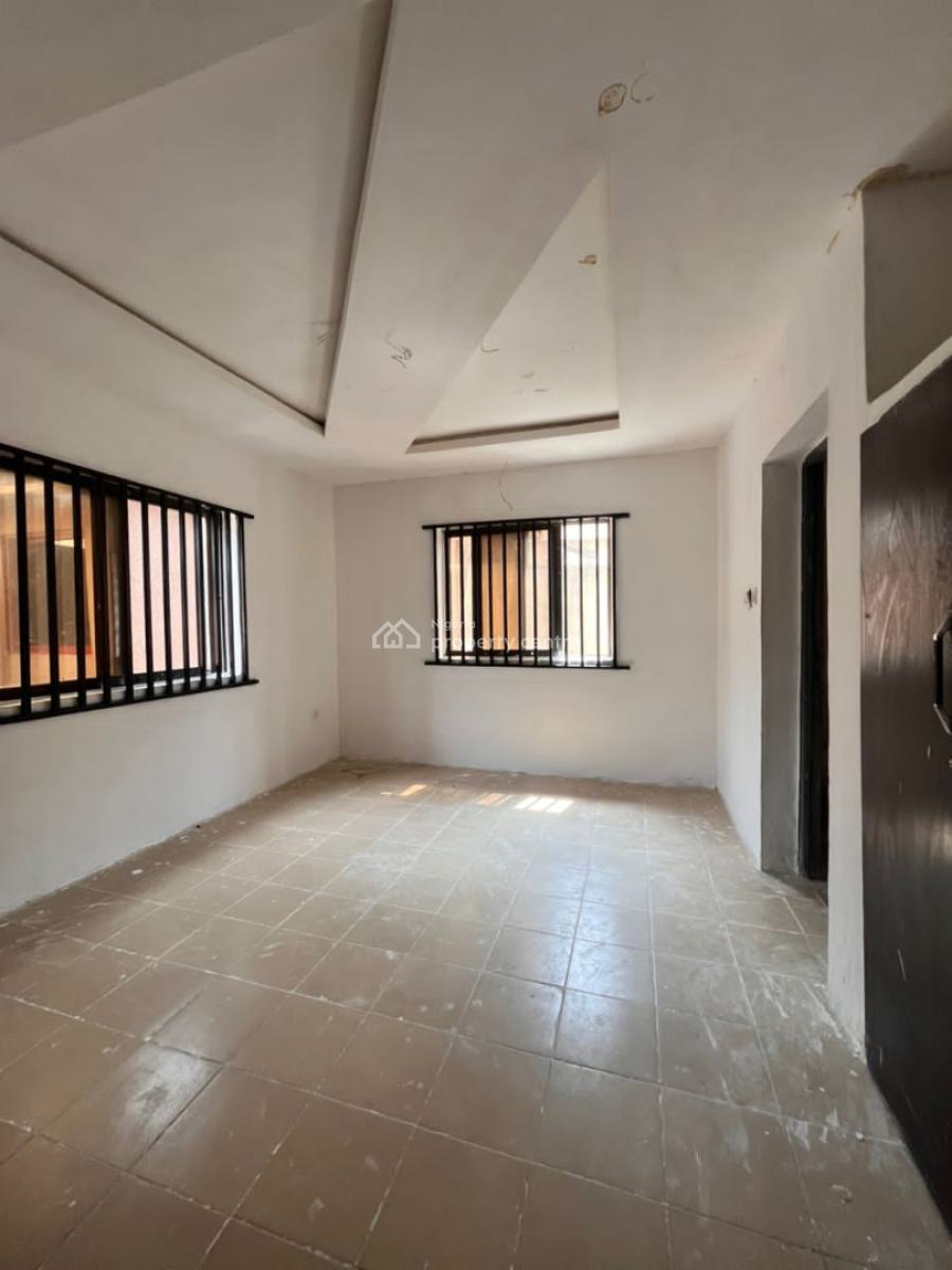 Spacious Room and Parlour Self Contained Apartment, Thomas  Estate, Ajah, Lagos, Mini Flat (room and Parlour) for Rent