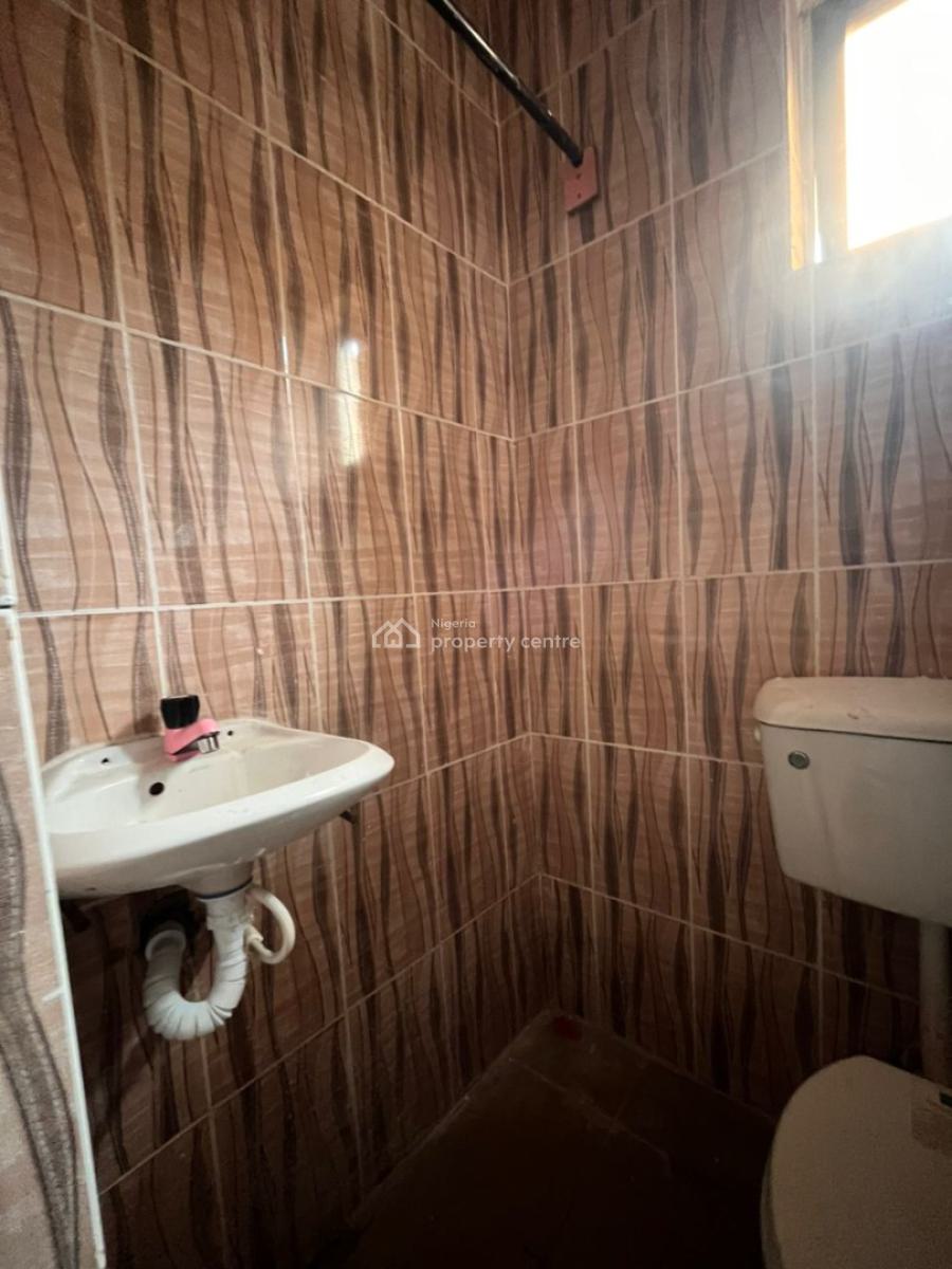 Spacious Room and Parlour Self Contained Apartment, Thomas  Estate, Ajah, Lagos, Mini Flat (room and Parlour) for Rent