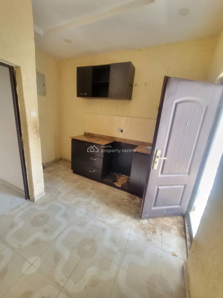 Standard and Spacious 2 Bedroom Apartment, Seaside Estate, Ajah, Lagos, Flat / Apartment for Rent