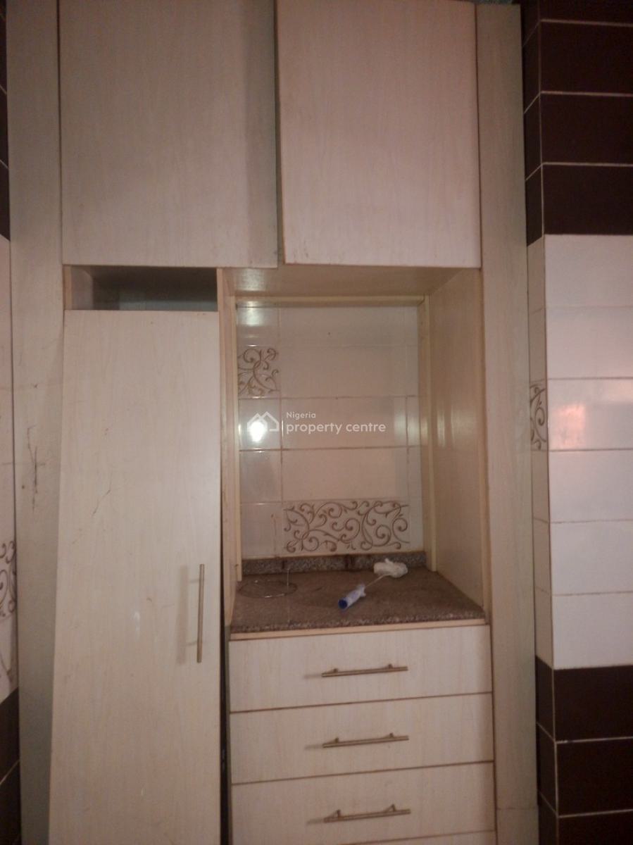 Newly Vacated 3 Bedroom Block of Flat with Ac Generator, Off Jahi, Katampe, Abuja, Flat / Apartment for Rent