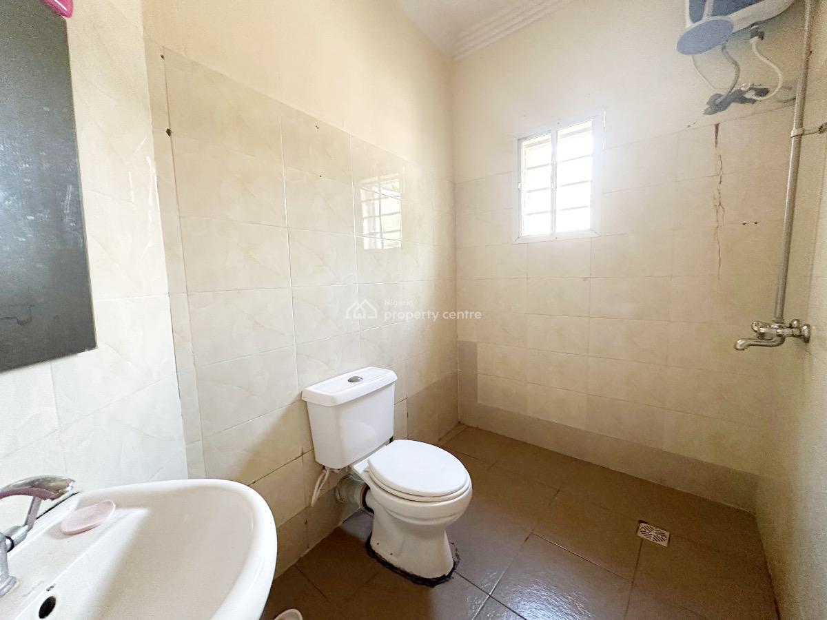 a Well Maintained Spacious 2 Bedroom Flat, Extension, Omole Phase 2, Ikeja, Lagos, Flat / Apartment for Rent