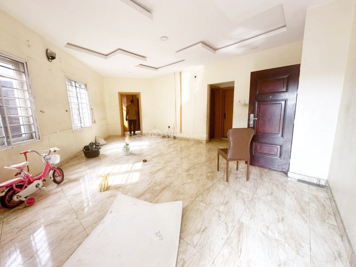 a Well Maintained Spacious 2 Bedroom Flat, Extension, Omole Phase 2, Ikeja, Lagos, Flat / Apartment for Rent