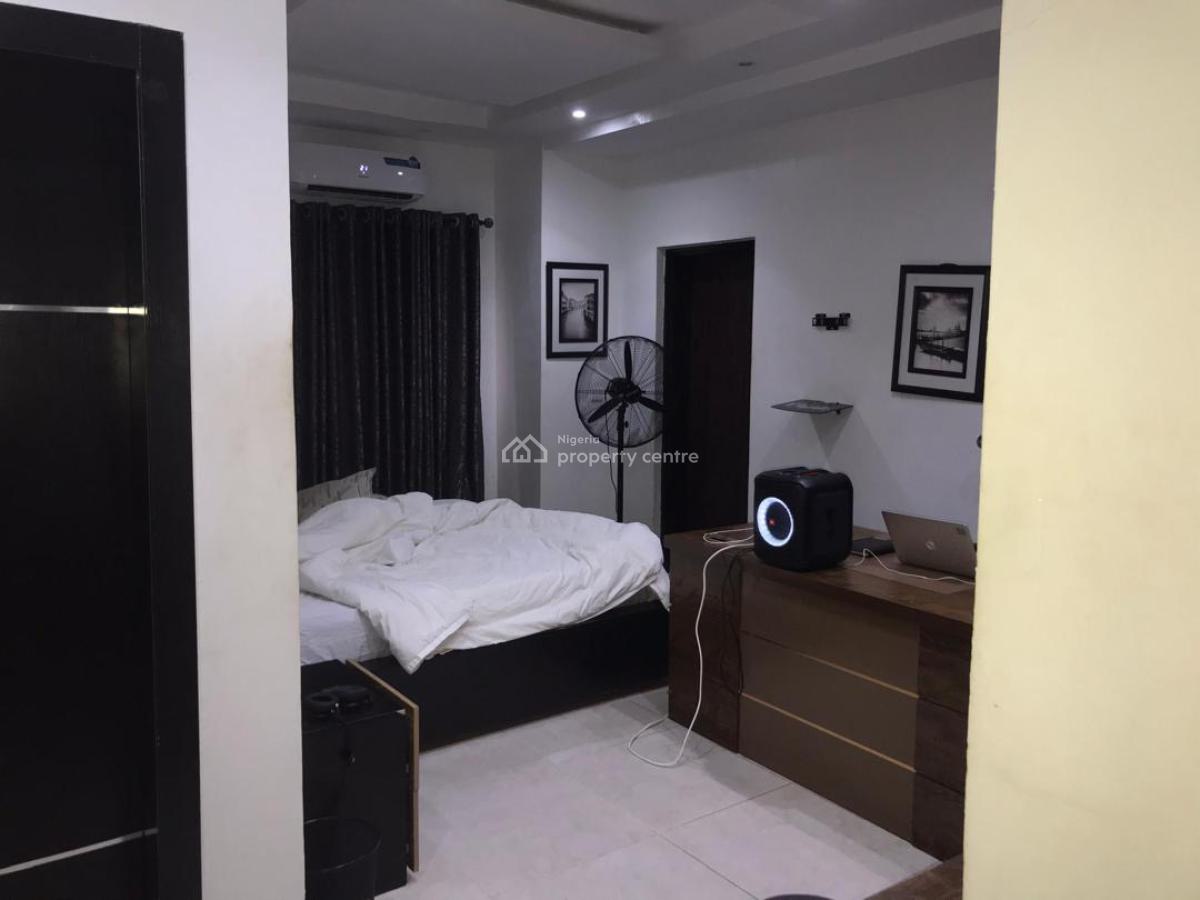 2 Bedroom Maisonette, Lekki Phase 1, Lekki, Lagos, Flat / Apartment for Sale
