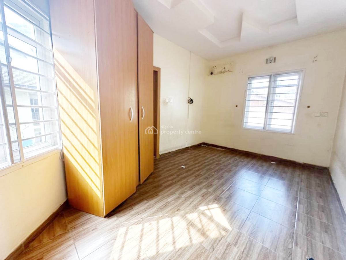 Luxury 2 Bedroom Flat, Omole Phase 2, Ikeja, Lagos, Flat / Apartment for Rent