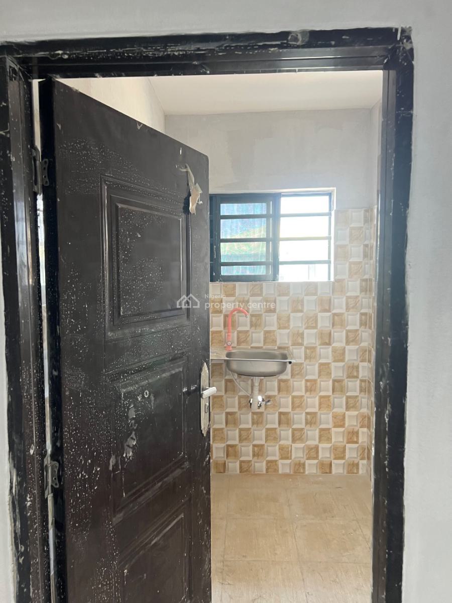 Massive One Bedroom Flat Upstairs, Ologunfe Road, Awoyaya, Ibeju Lekki, Lagos, Mini Flat (room and Parlour) for Rent