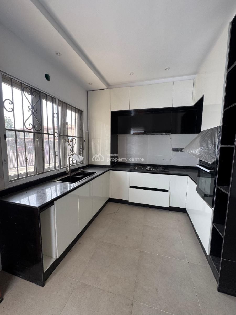 Spacious 5 Bedroom Maisonette, Victoria Island (vi), Lagos, House for Sale