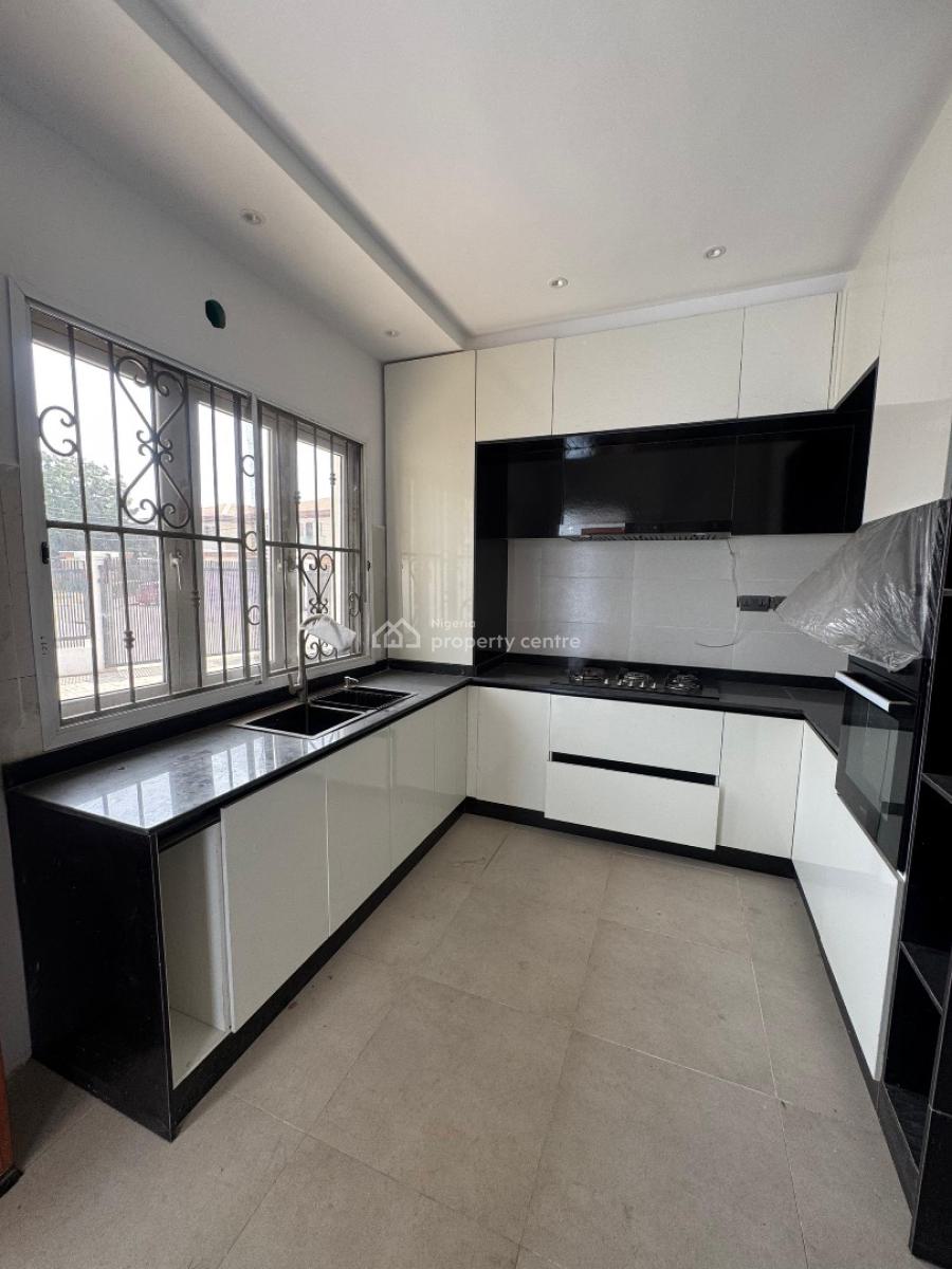 Spacious 5 Bedroom Maisonette, Victoria Island (vi), Lagos, House for Sale