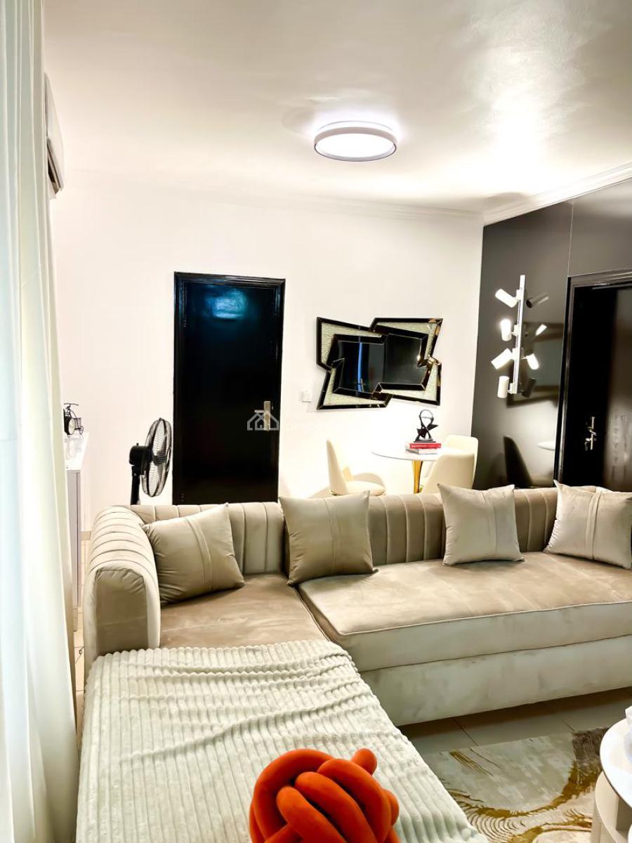 Gorgeous 2 Bedroom Apartment with Swimming Pool and Ps5, Lekki Phase 1, Lekki, Lagos, Flat / Apartment Short Let