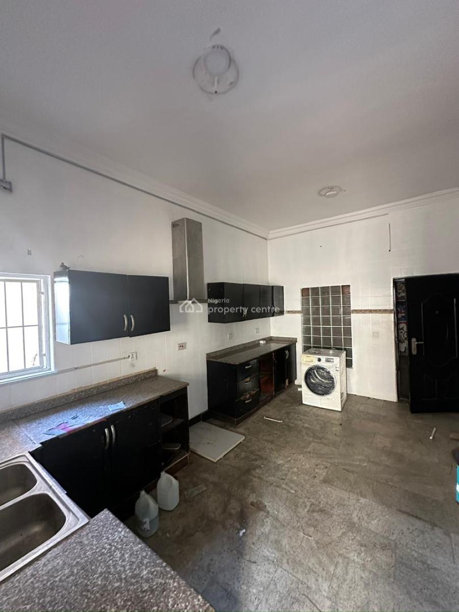 4 Bedroom Self-serviced Semi-detached Duplex, Lekki Phase 1, Lekki, Lagos, Semi-detached Duplex for Rent